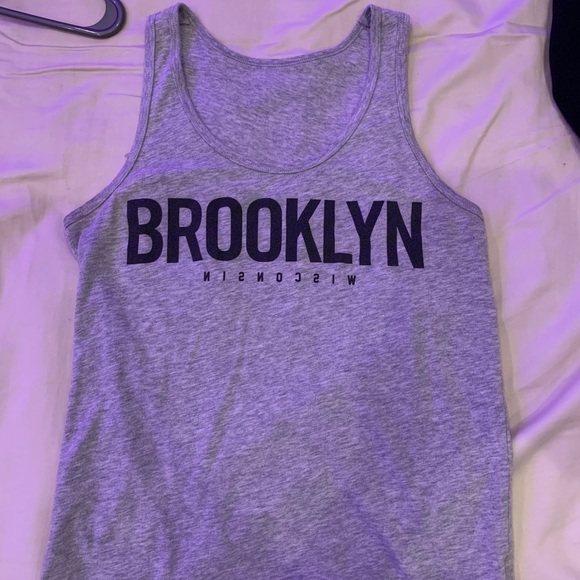 aritzia fitted gray tank top - Picture 2 of 2